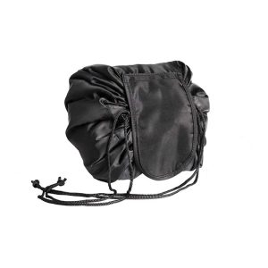 Pouch, ženska torbica za shranjevanje različnih pripomočkov